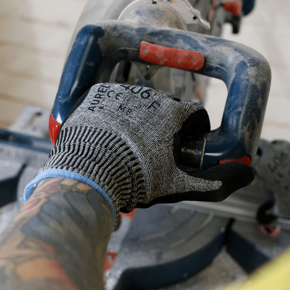 Cut F Protective Glove With Nitrile Coating